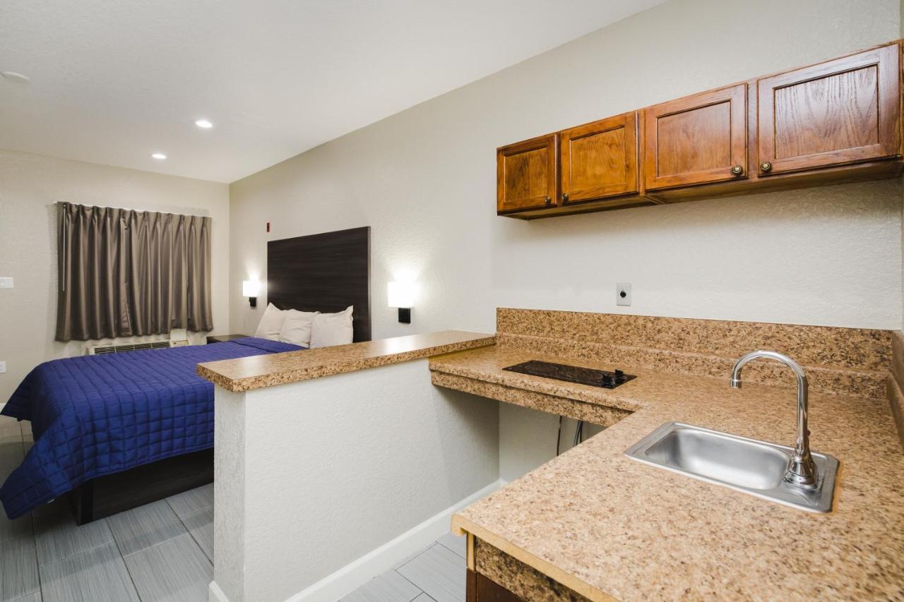 Winchester Inn And Suites Humble/Iah/North Houston Екстер'єр фото